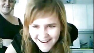 सुंदर किशोरवयीन लिली Rader गरम रक्त असलेला सहकारी द्वारे हार्ड fucked आहे
